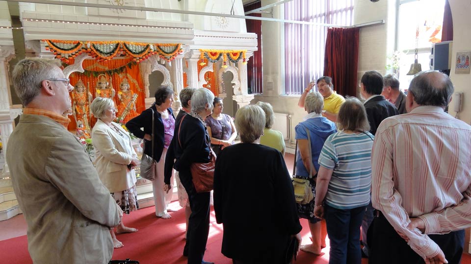 Great Gidding Gala week visit to Hindu Temple