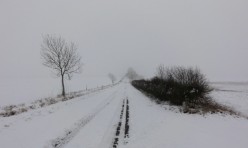 Hemington Lodge Road, Great Gidding in winter snow
