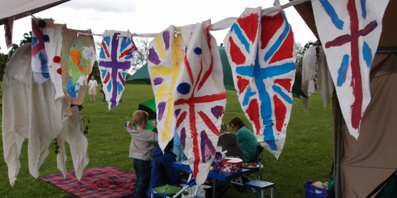 Rounders and The Diamond Jubilee Big Lunch - photos