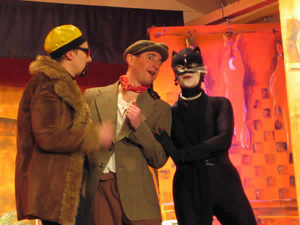 Great Gidding panto 2006 - Humpty Dumpty