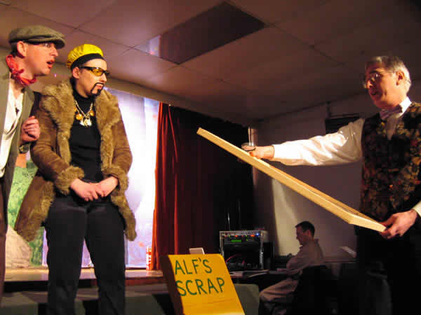 Great Gidding panto 2006 - Humpty Dumpty