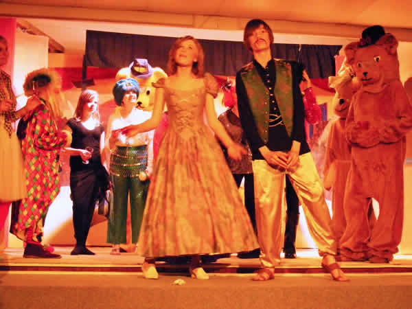 Great Gidding Panto 08