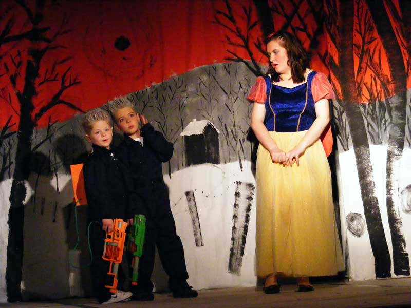 Great Gidding Panto 10