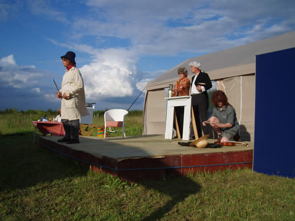 Great Gidding Plays and Picnic June 2007 